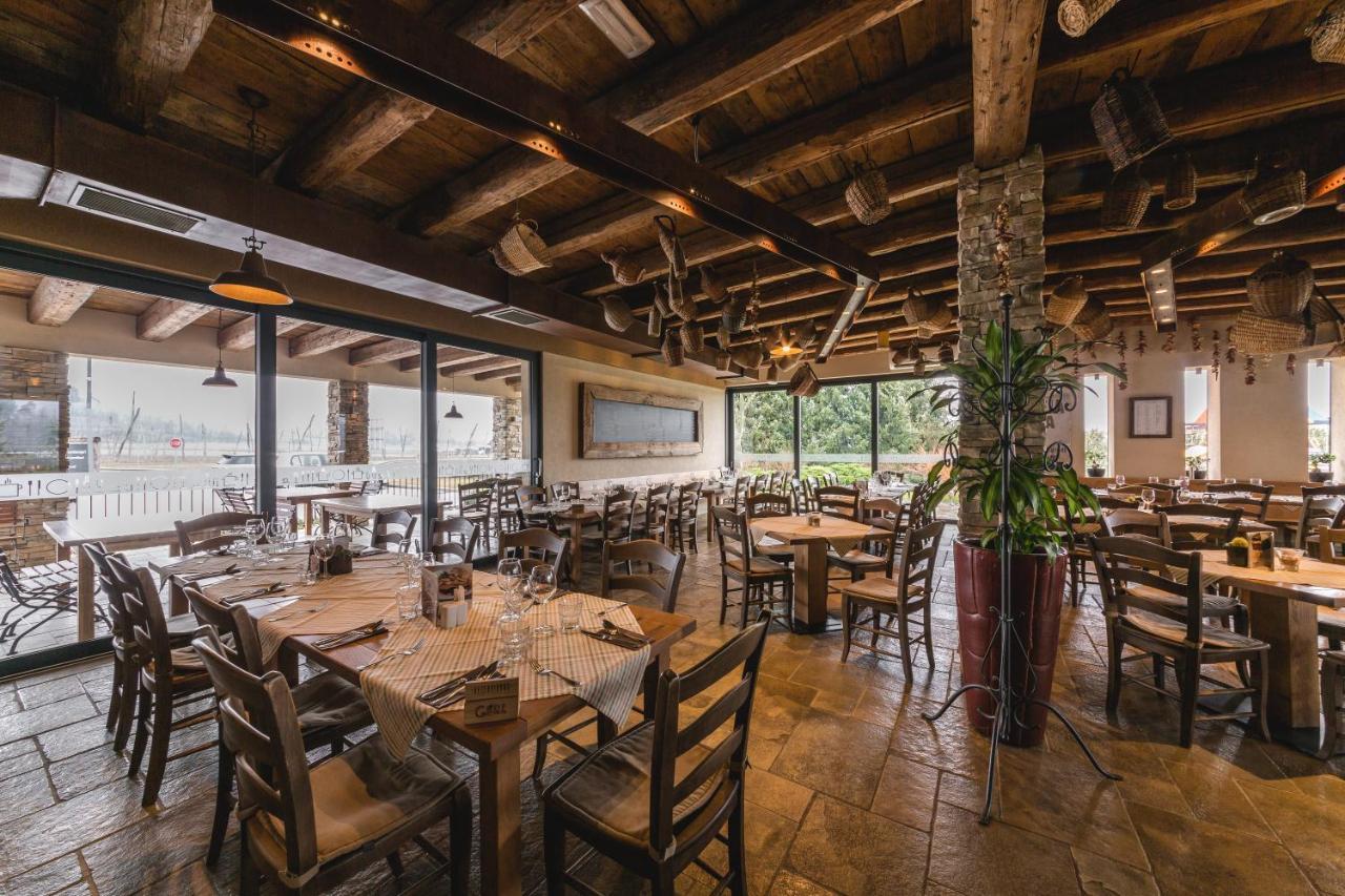 Hotel Grof Vransko Exterior photo